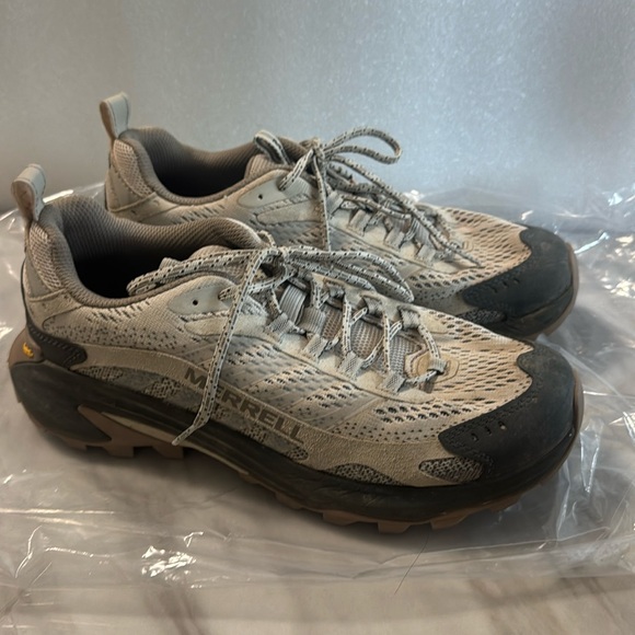 Merrell Athletic Shoes Brown and Black with Ventilated Design 8.5 - Picture 1 of 10